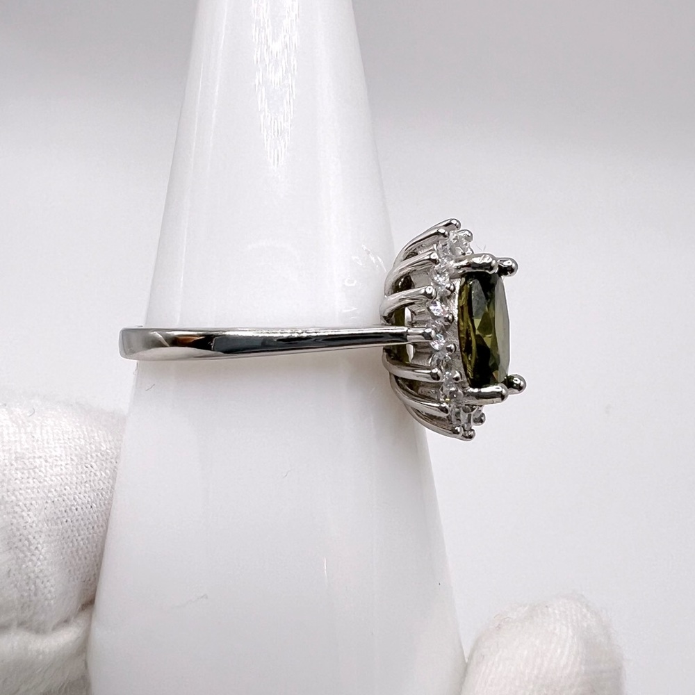 .925 Sterling Silver Peridot Cz & Clear Cz Ring - Picture 10 of 17